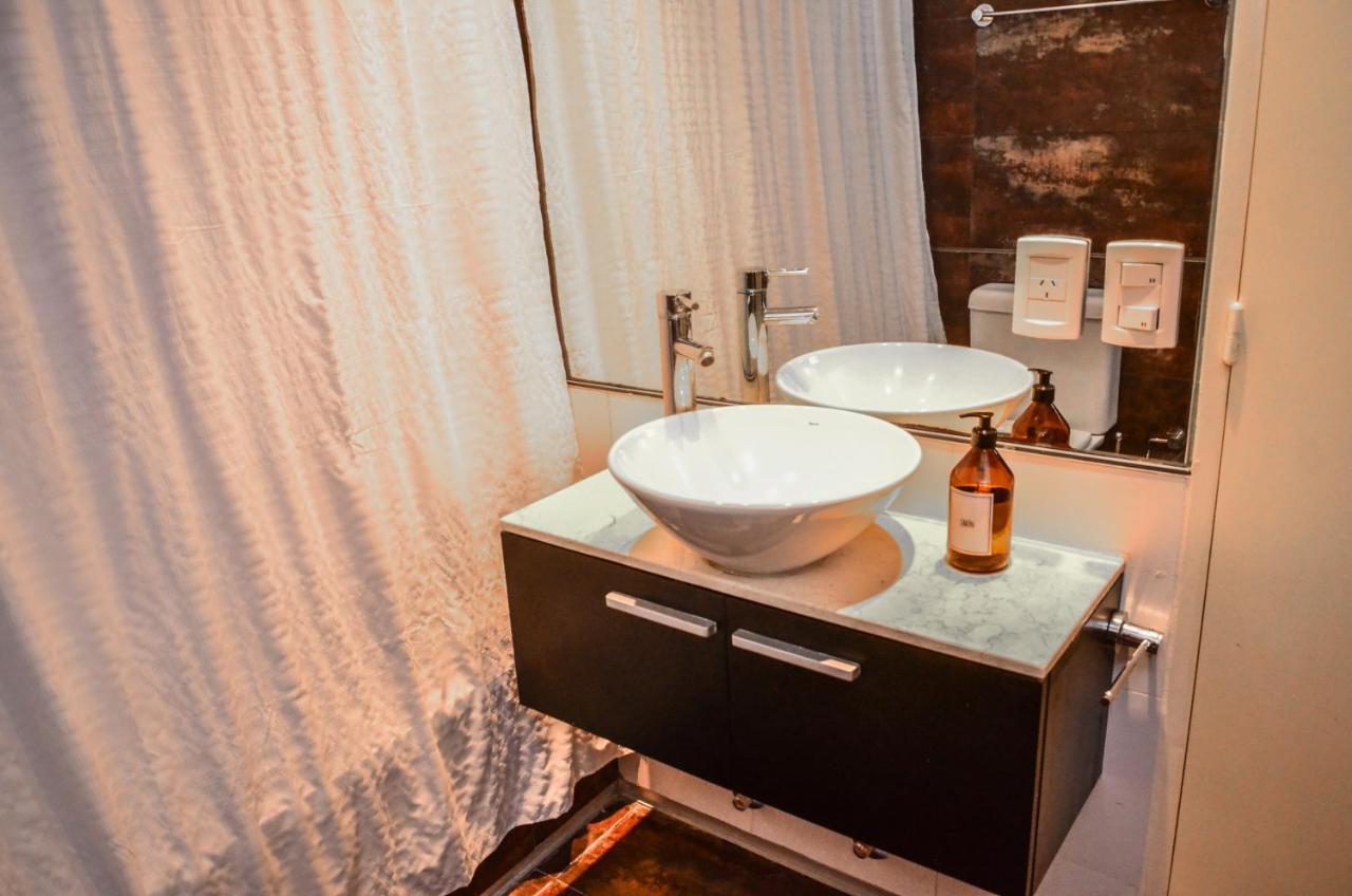 Monoambiente Super Amplio Y Comodo, Ideal Para Explorar La Ciudad Ciudad Autónoma de Buenos Aires Exterior foto